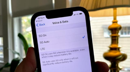 崇左苹果手机维修分享iPhone 12如何打开或关闭5G网络 